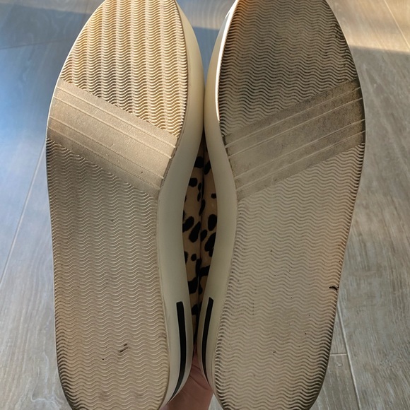 Platform Italian sneaker in size 40 (US10). - Picture 4 of 4